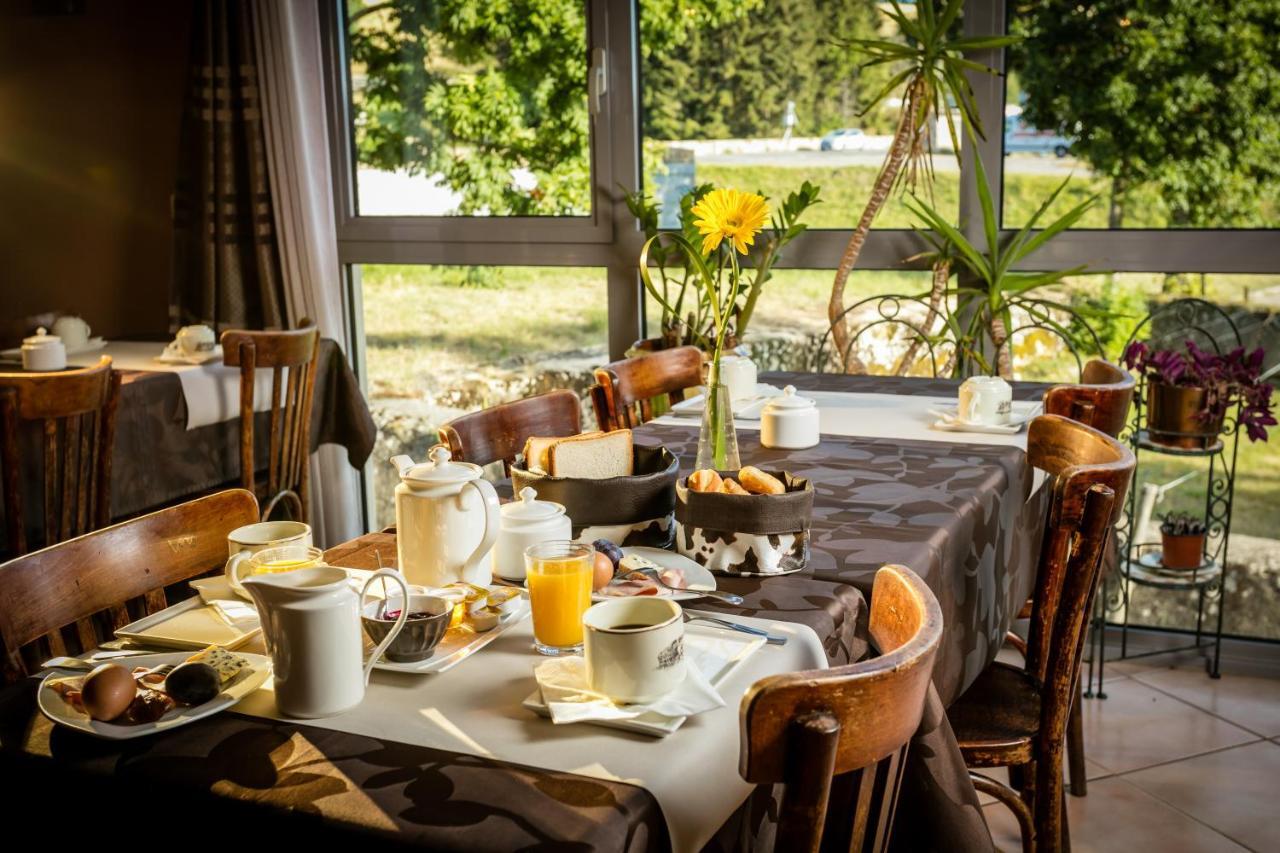 Hotel Restaurant De La Poste Et La Grange Detente, Espace Bien-Etre Châteauneuf-de-Randon Exteriör bild
