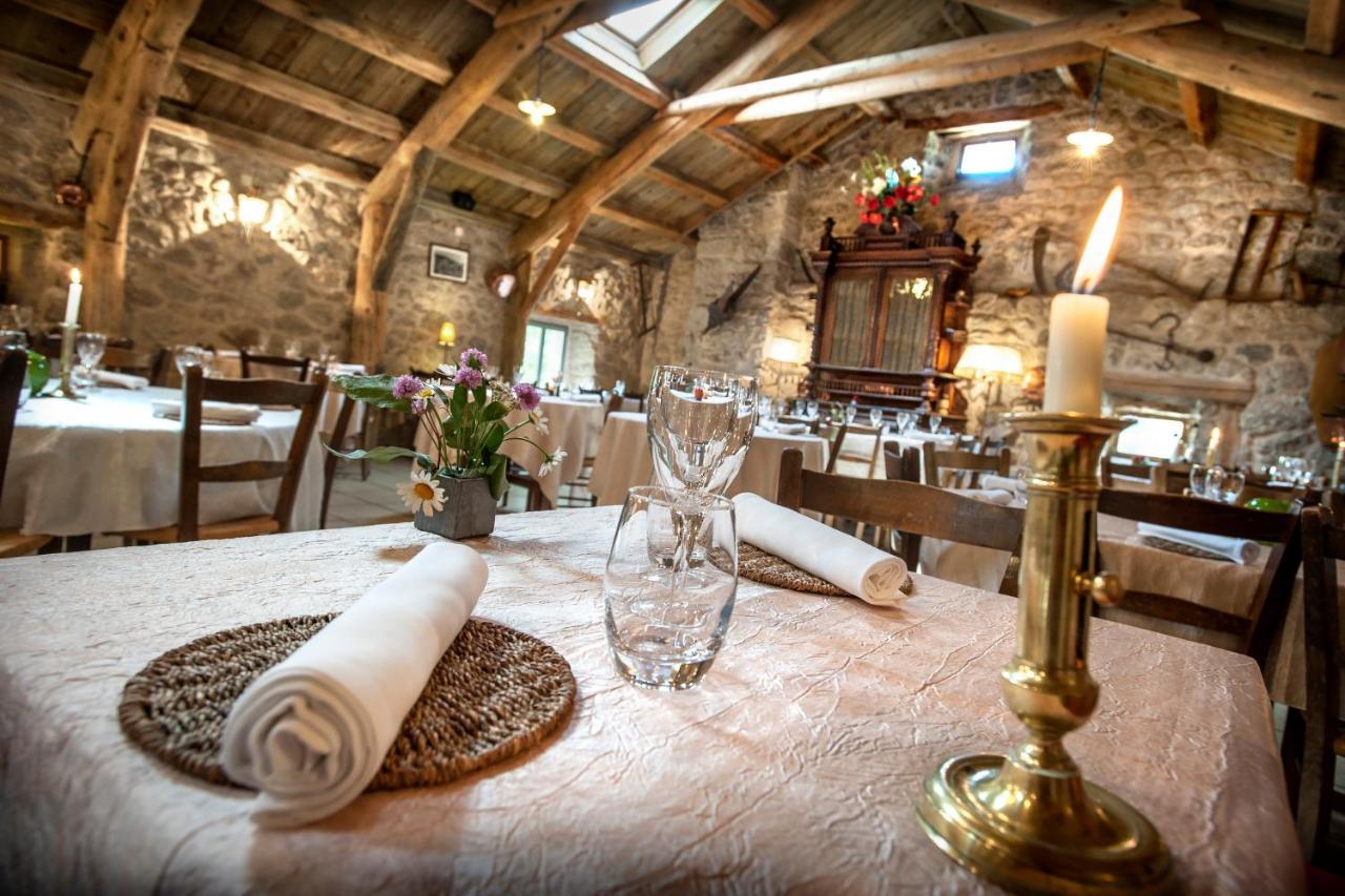Hotel Restaurant De La Poste Et La Grange Detente, Espace Bien-Etre Châteauneuf-de-Randon Exteriör bild