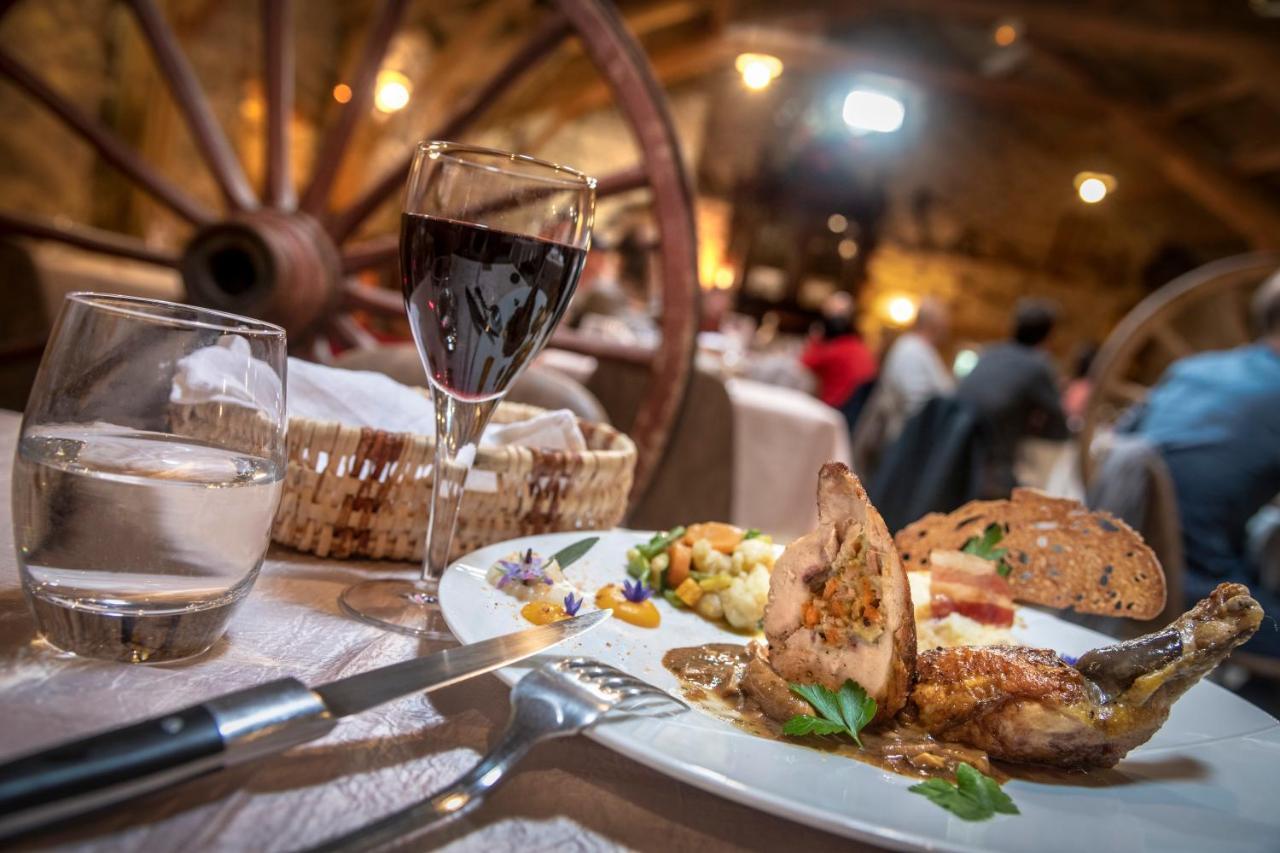 Hotel Restaurant De La Poste Et La Grange Detente, Espace Bien-Etre Châteauneuf-de-Randon Exteriör bild