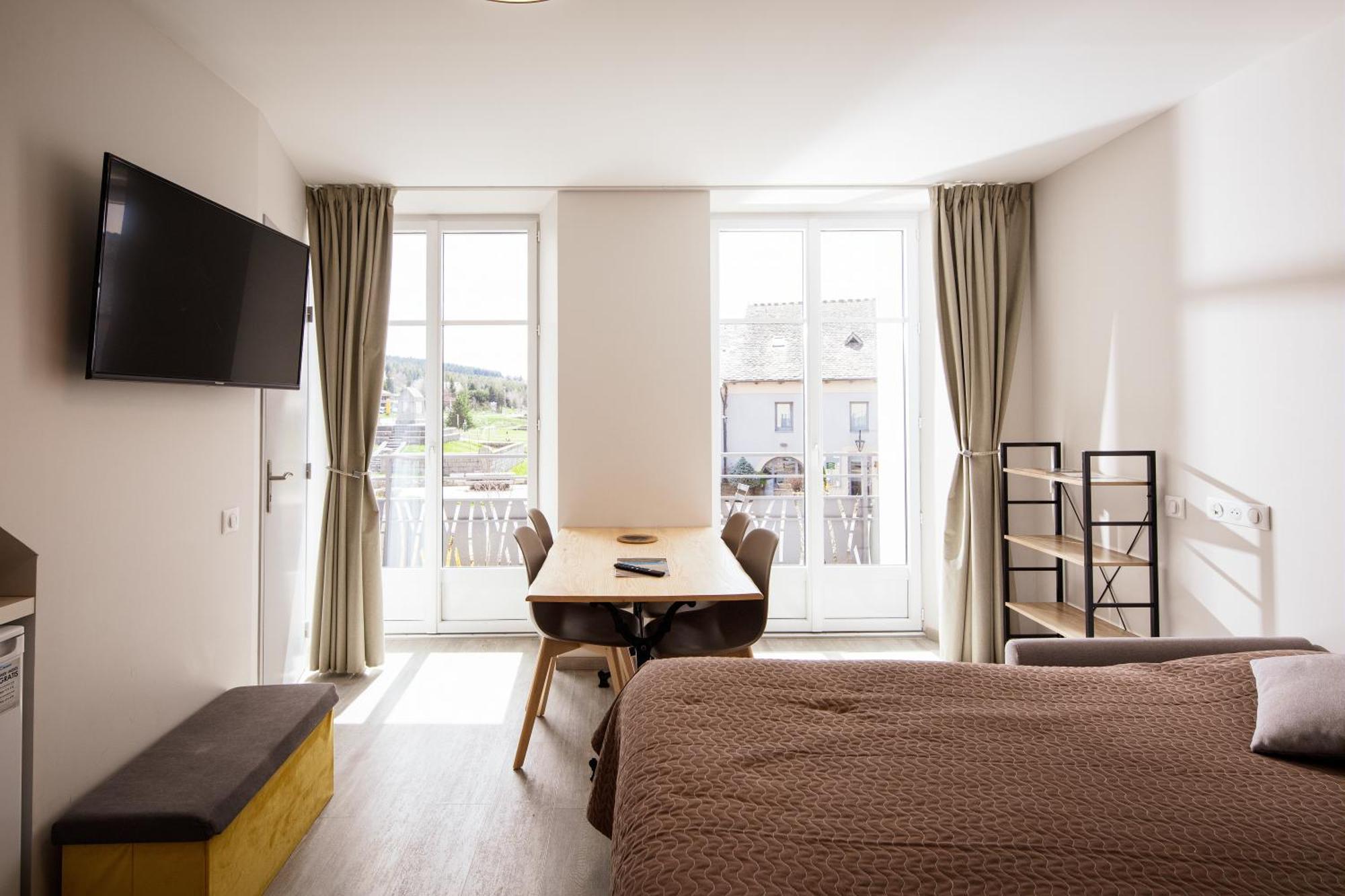 Hotel Restaurant De La Poste Et La Grange Detente, Espace Bien-Etre Châteauneuf-de-Randon Rum bild