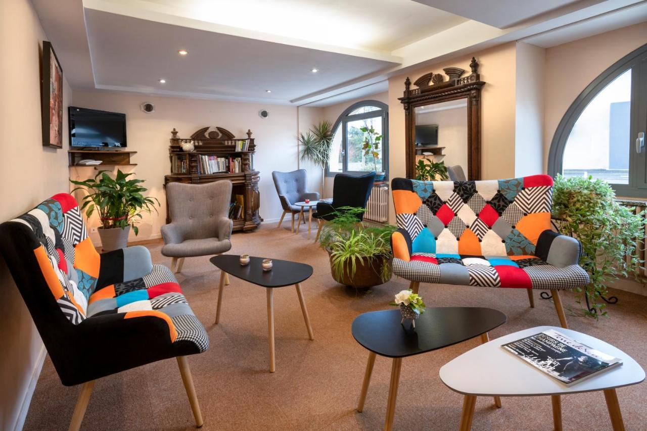 Hotel Restaurant De La Poste Et La Grange Detente, Espace Bien-Etre Châteauneuf-de-Randon Exteriör bild